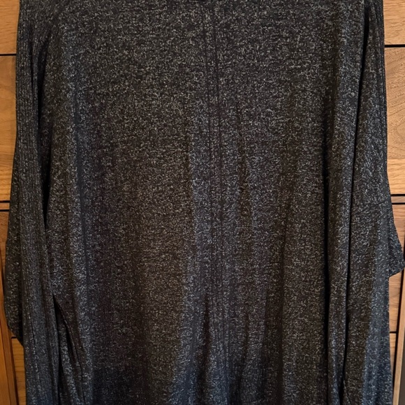 Buffalo David Bitton Ladies' Soft Cozy V-Neck Long Sleeve Top BLACK - Picture 8 of 10